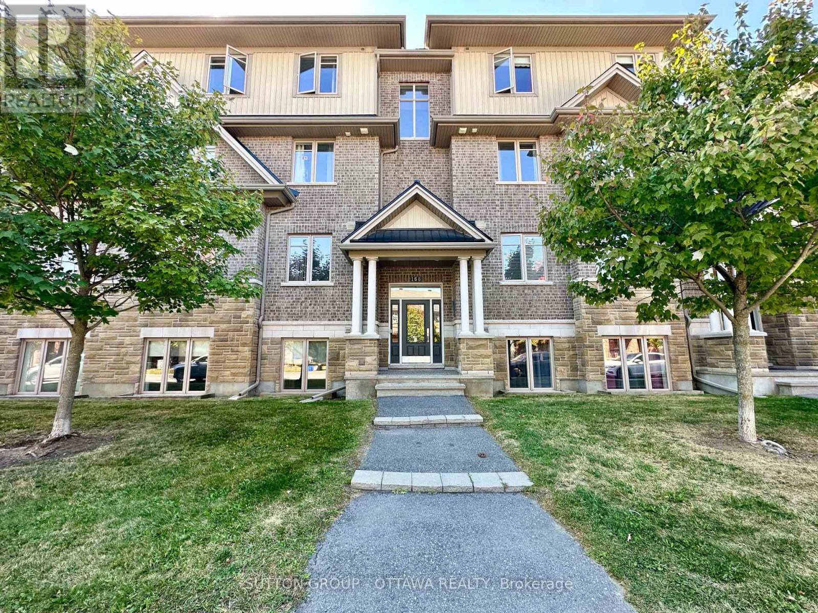 168B HORNCHURCH LANE, Ottawa, Ontario