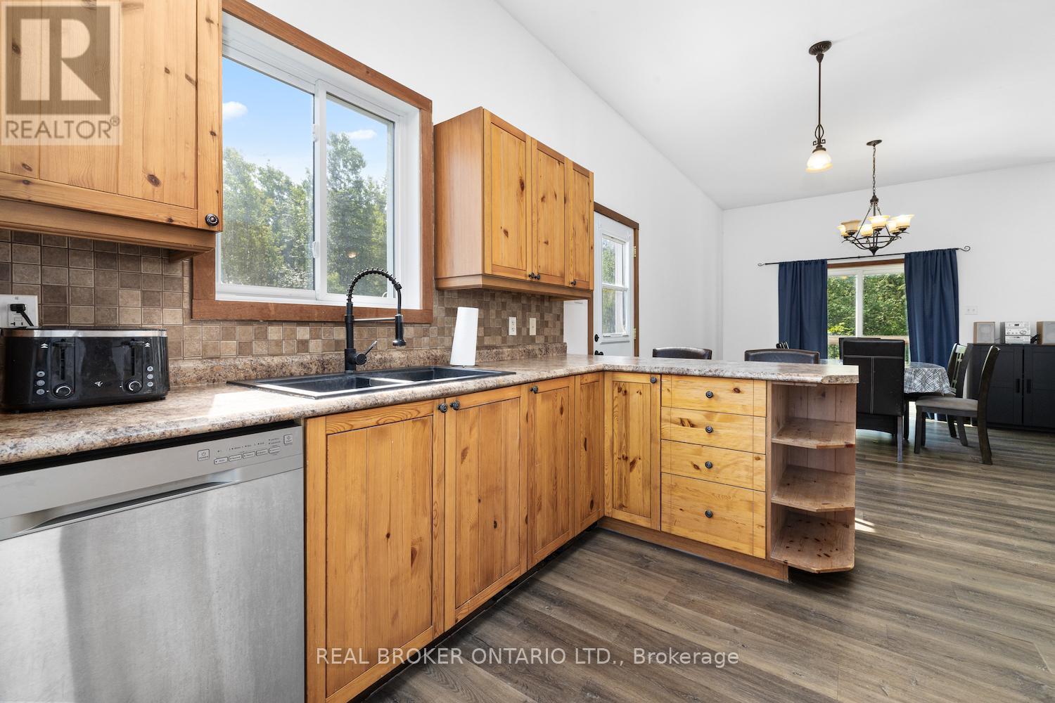 323 County Road 18 Road, North Grenville, Ontario  K0G 1T0 - Photo 11 - X12409499