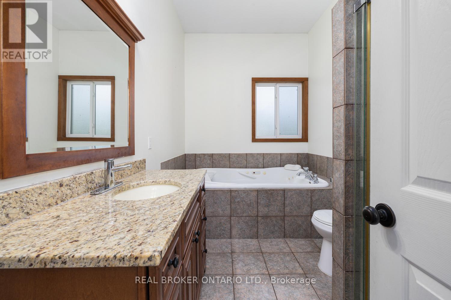 323 County Road 18 Road, North Grenville, Ontario  K0G 1T0 - Photo 19 - X12409499