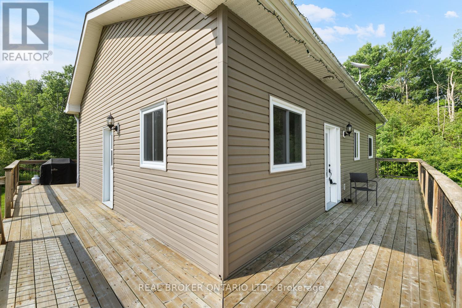 323 County Road 18 Road, North Grenville, Ontario  K0G 1T0 - Photo 5 - X12409499