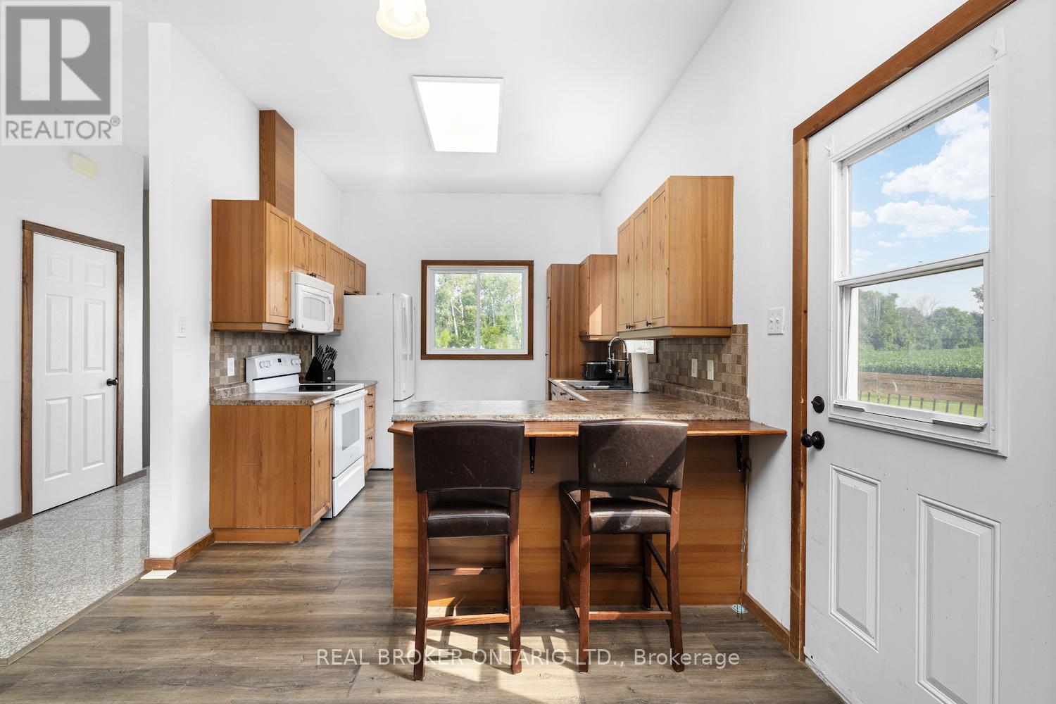 323 County Road 18 Road, North Grenville, Ontario  K0G 1T0 - Photo 8 - X12409499
