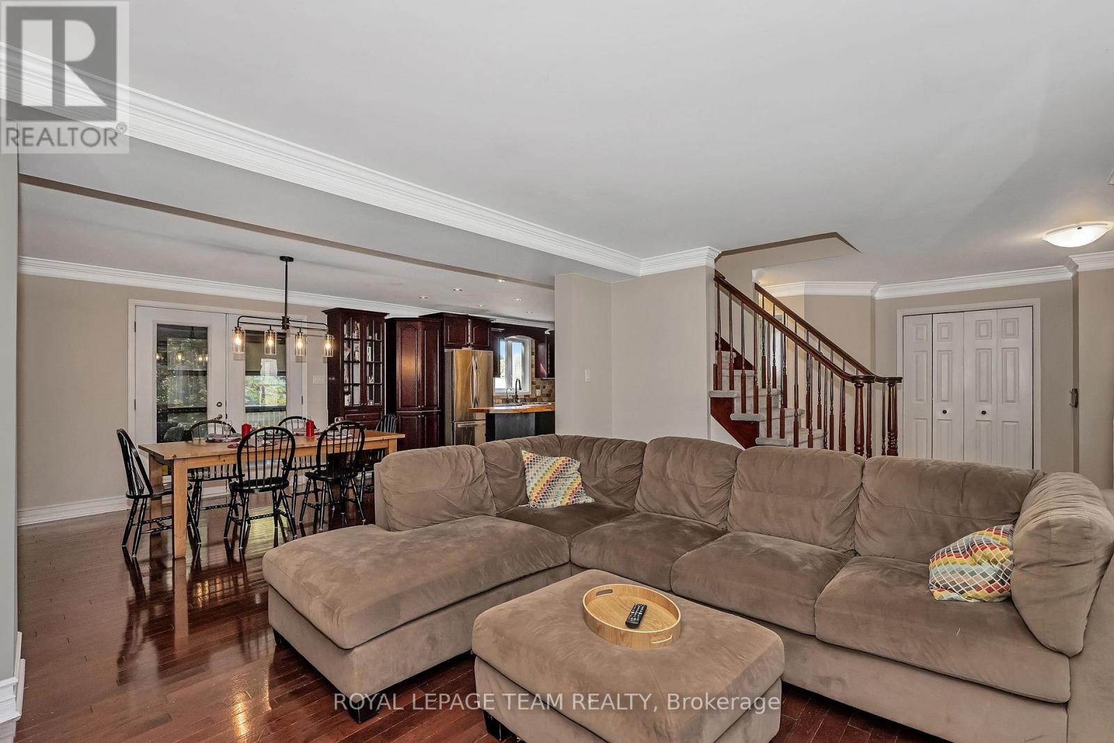154 Cardinal Crescent, Clarence-Rockland, Ontario  K4K 1K9 - Photo 7 - X12409552