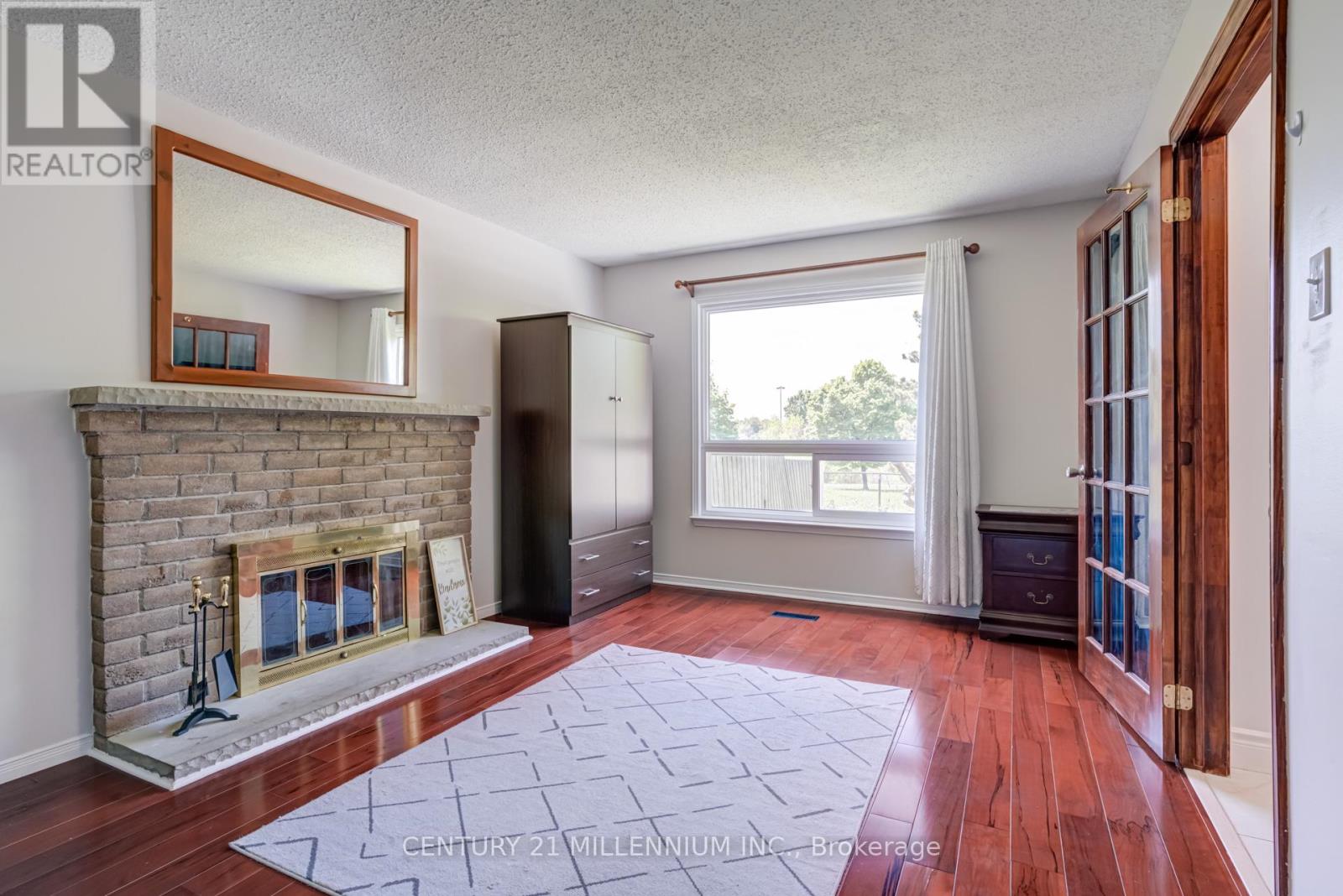 56 Nuttall Street, Brampton, Ontario  L6S 4V4 - Photo 11 - W12409288