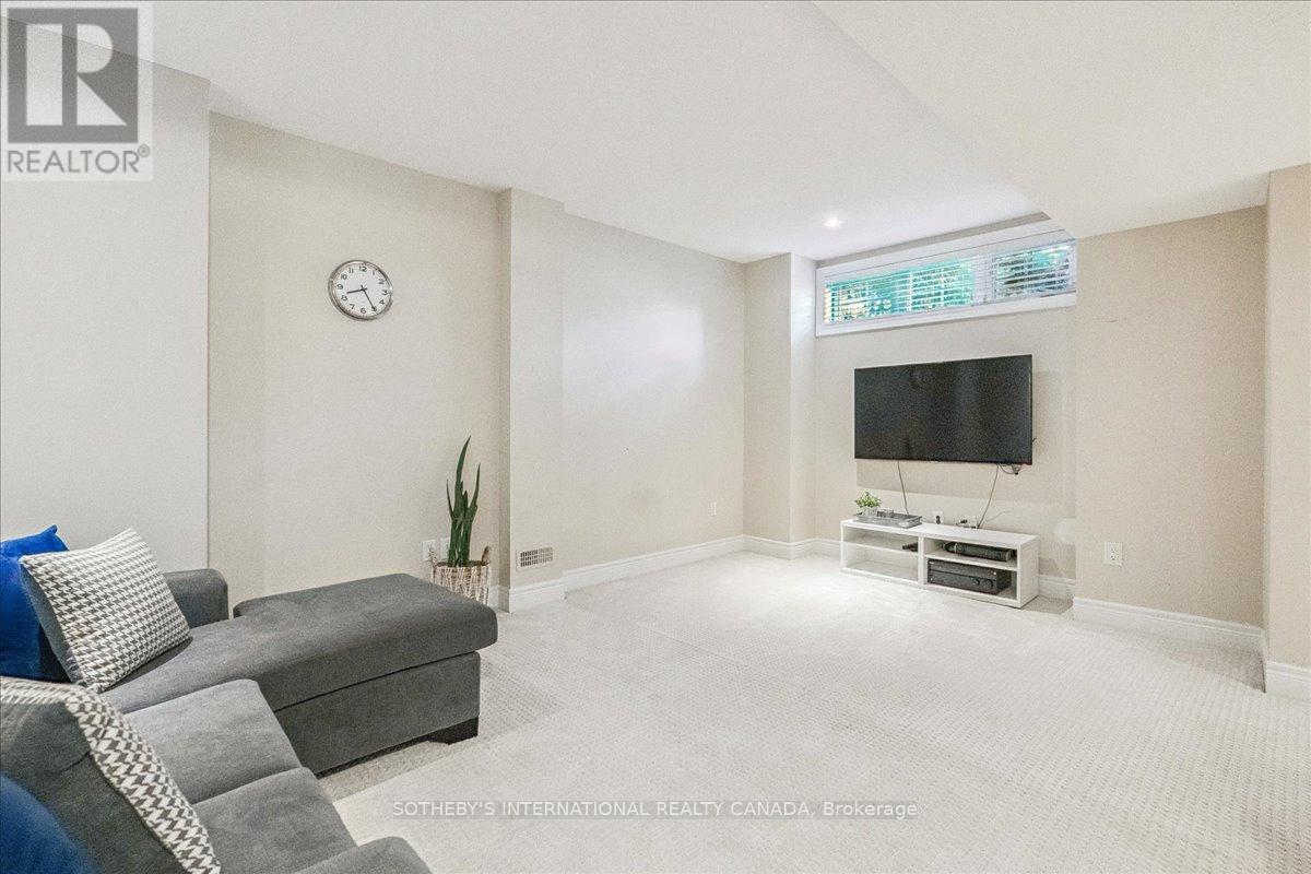 3362 Eglinton Avenue W, Mississauga, Ontario  L5M 7P2 - Photo 17 - W12409367