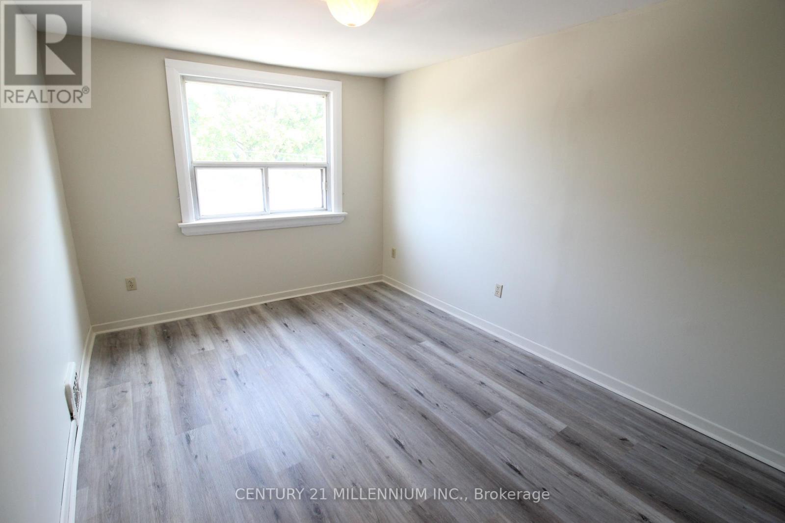 18 Glenvalley Drive, Toronto, Ontario  M6M 4V9 - Photo 28 - W12409382