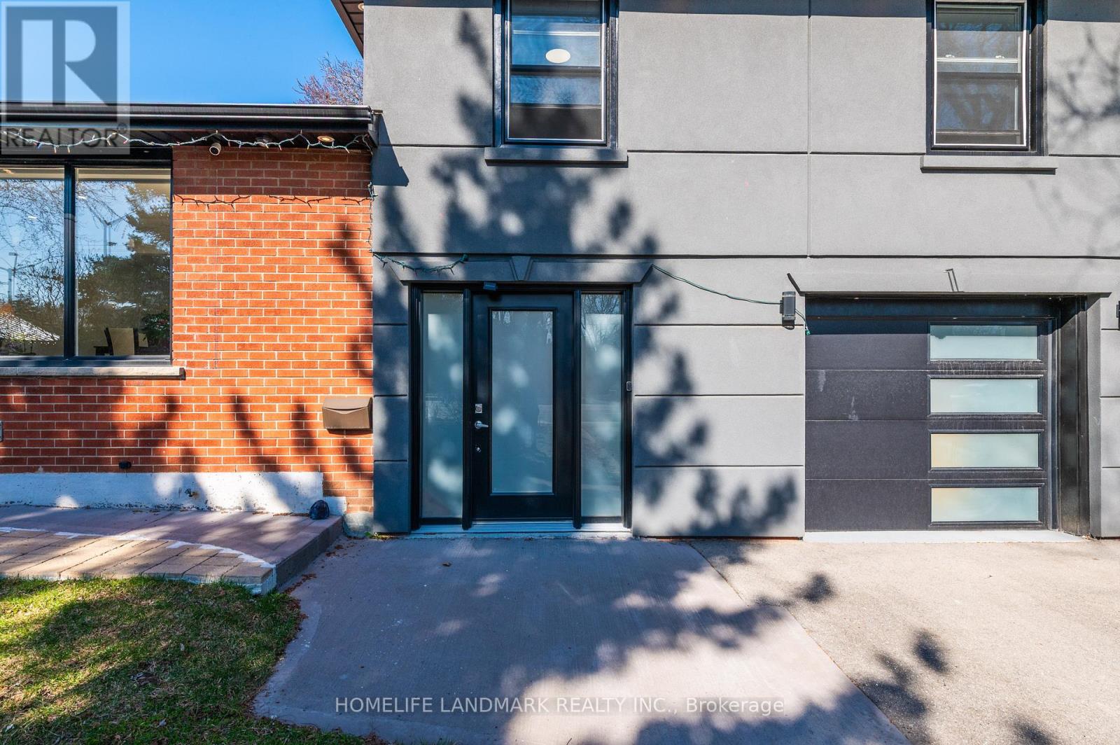 431 Walker's Line, Burlington, Ontario  L7N 2C9 - Photo 4 - W12409407