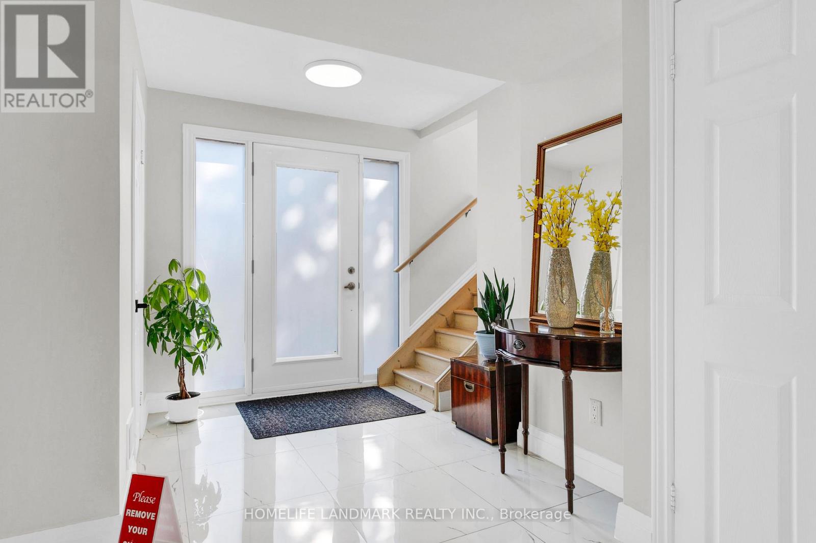 431 Walker's Line, Burlington, Ontario  L7N 2C9 - Photo 5 - W12409407