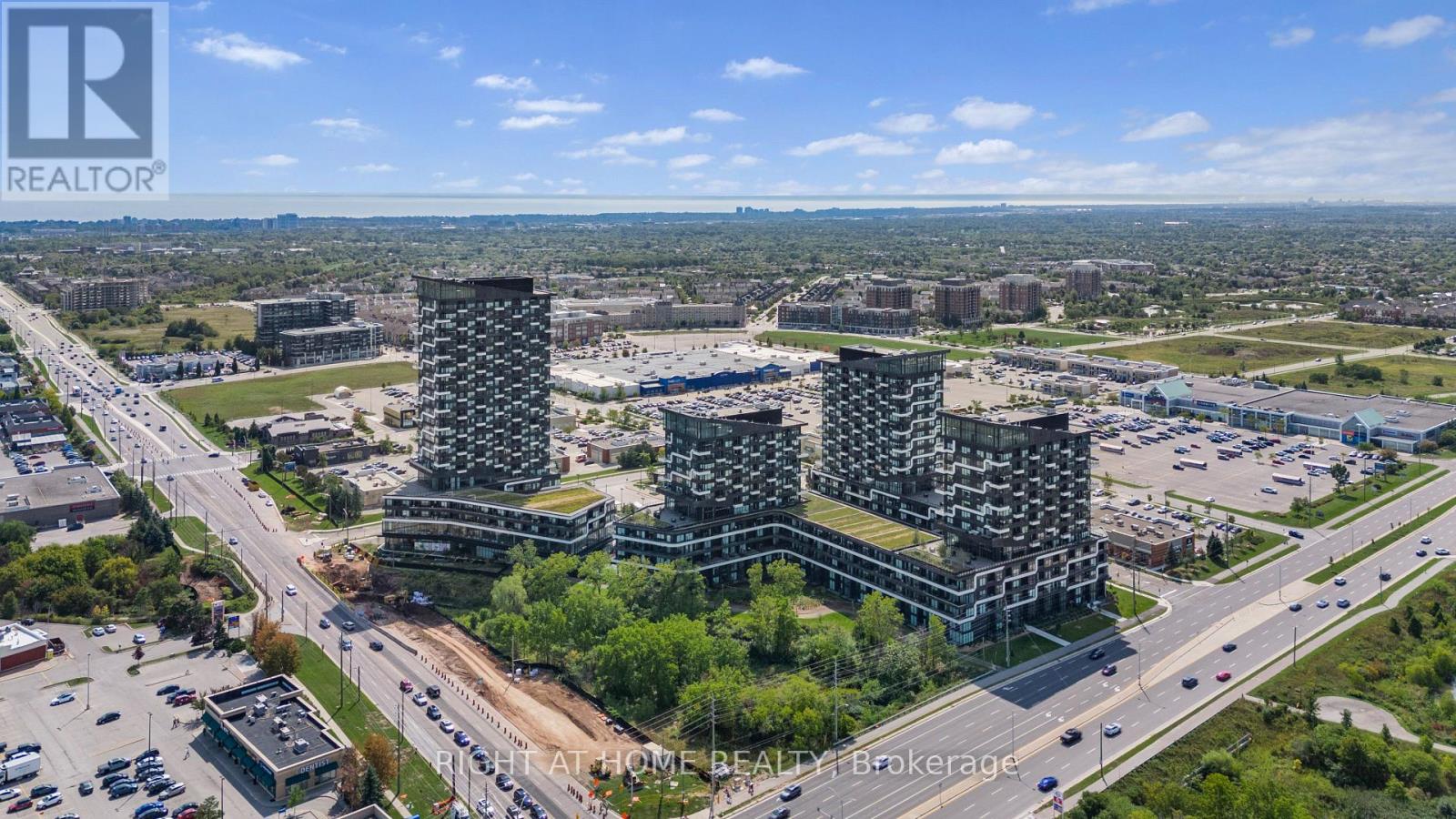 906 - 297 OAK WALK DRIVE, Oakville, Ontario