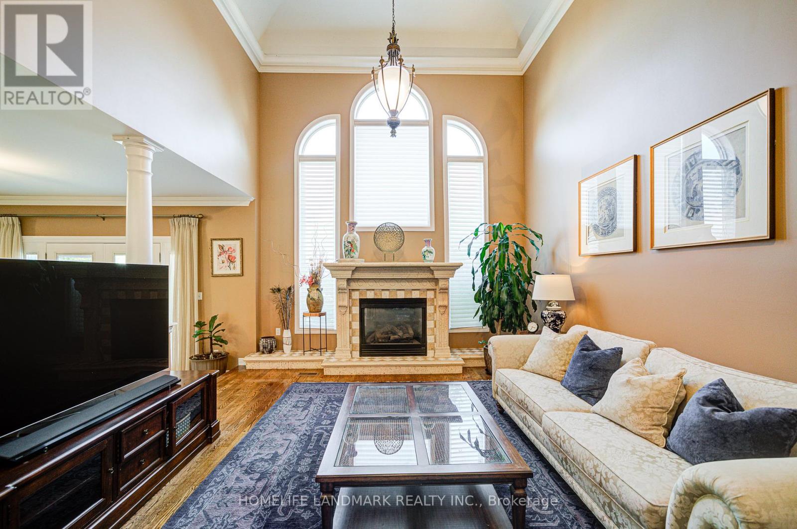1388 Pinery Crescent, Oakville, Ontario  L6H 7J7 - Photo 13 - W12409441
