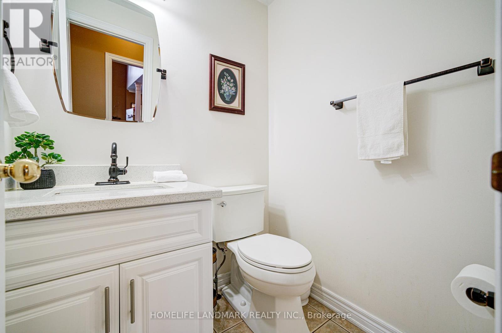 1388 Pinery Crescent, Oakville, Ontario  L6H 7J7 - Photo 23 - W12409441