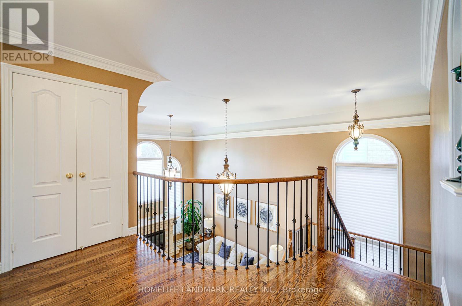 1388 Pinery Crescent, Oakville, Ontario  L6H 7J7 - Photo 26 - W12409441