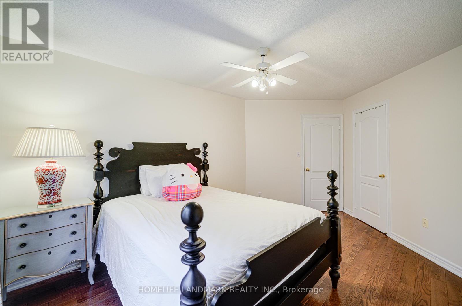 1388 Pinery Crescent, Oakville, Ontario  L6H 7J7 - Photo 37 - W12409441