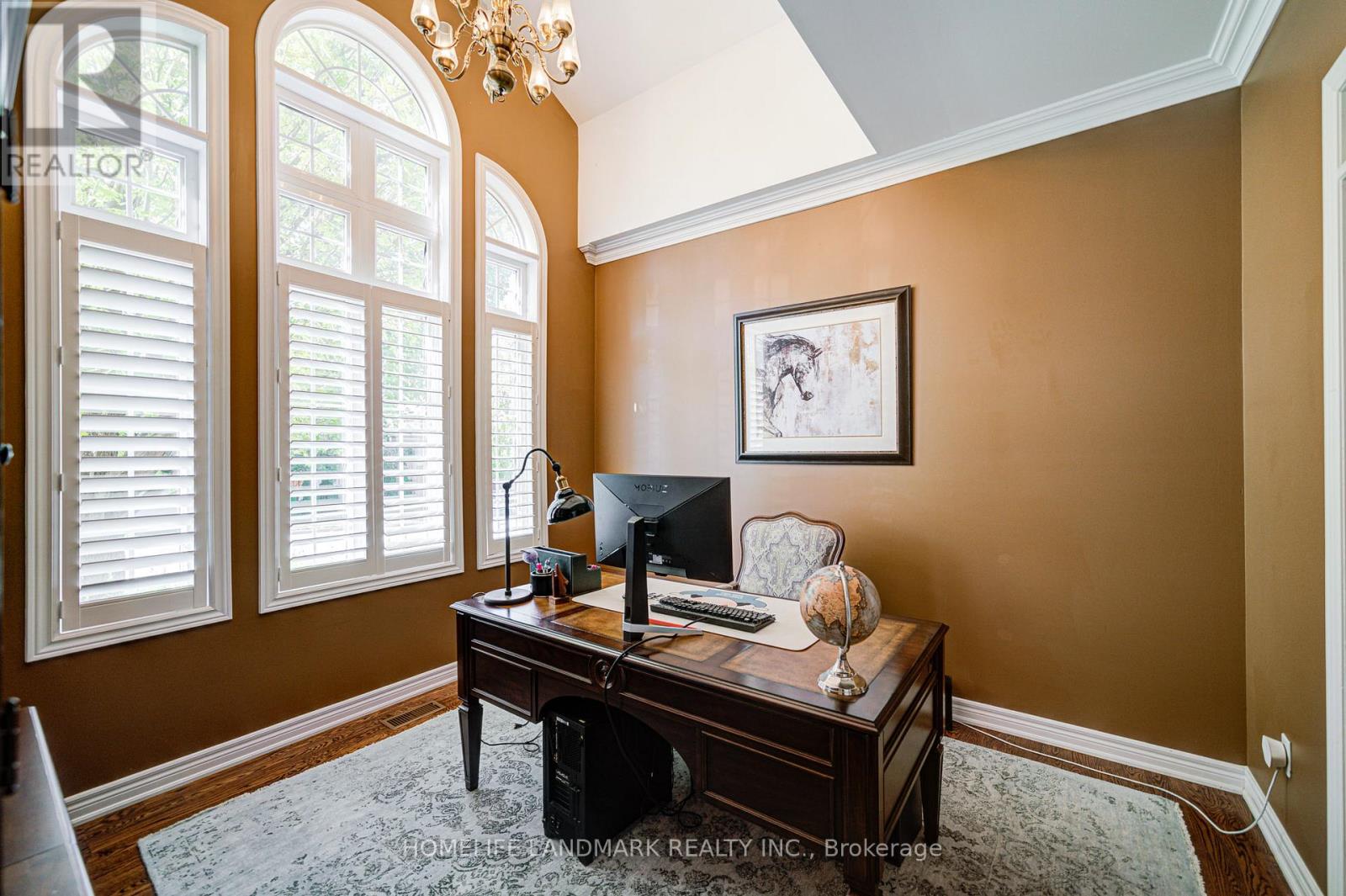 1388 Pinery Crescent, Oakville, Ontario  L6H 7J7 - Photo 5 - W12409441