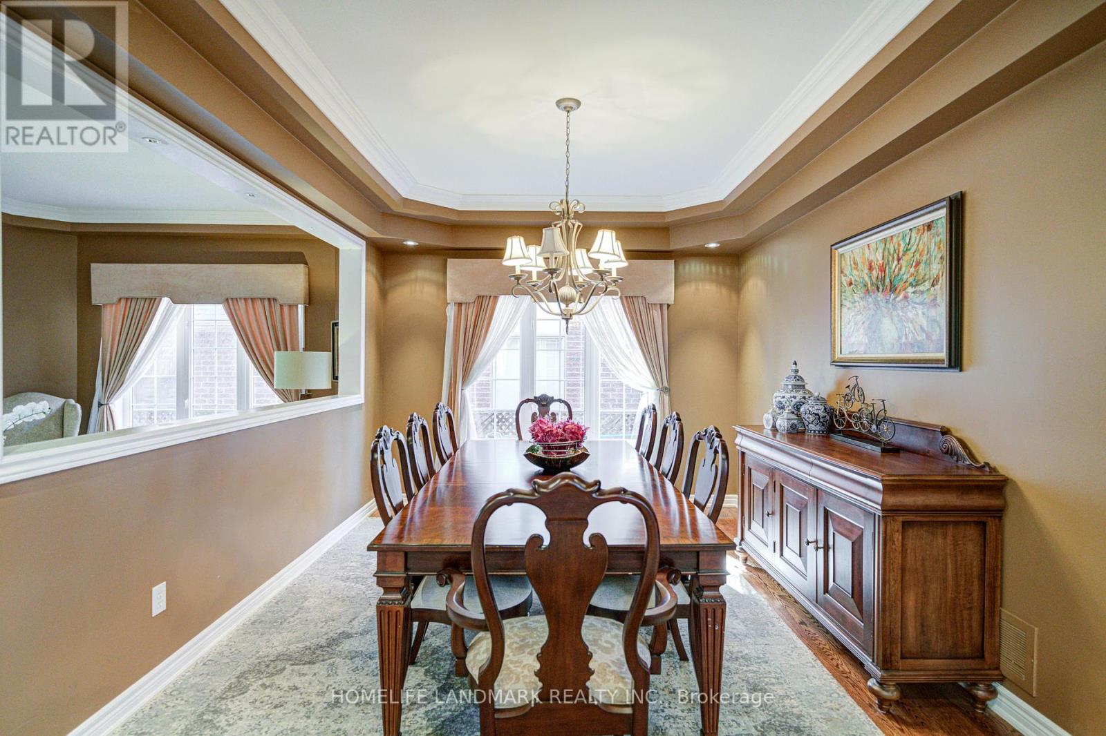 1388 Pinery Crescent, Oakville, Ontario  L6H 7J7 - Photo 9 - W12409441