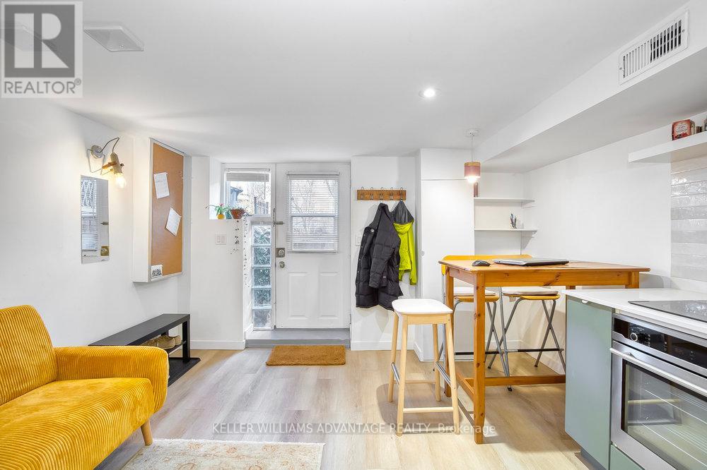 32 Bartlett Avenue, Toronto, Ontario  M6H 3E6 - Photo 33 - W12409446
