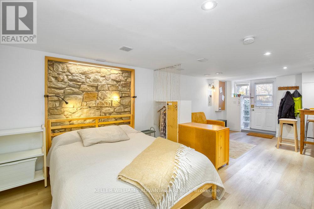 32 Bartlett Avenue, Toronto, Ontario  M6H 3E6 - Photo 38 - W12409446