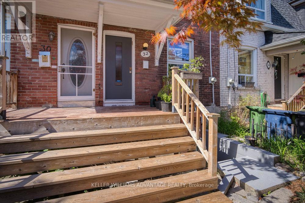 32 Bartlett Avenue, Toronto, Ontario  M6H 3E6 - Photo 4 - W12409446