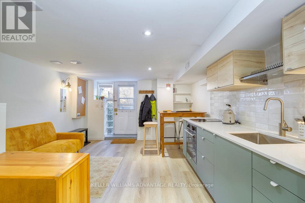 32 Bartlett Avenue, Toronto, Ontario  M6H 3E6 - Photo 40 - W12409446