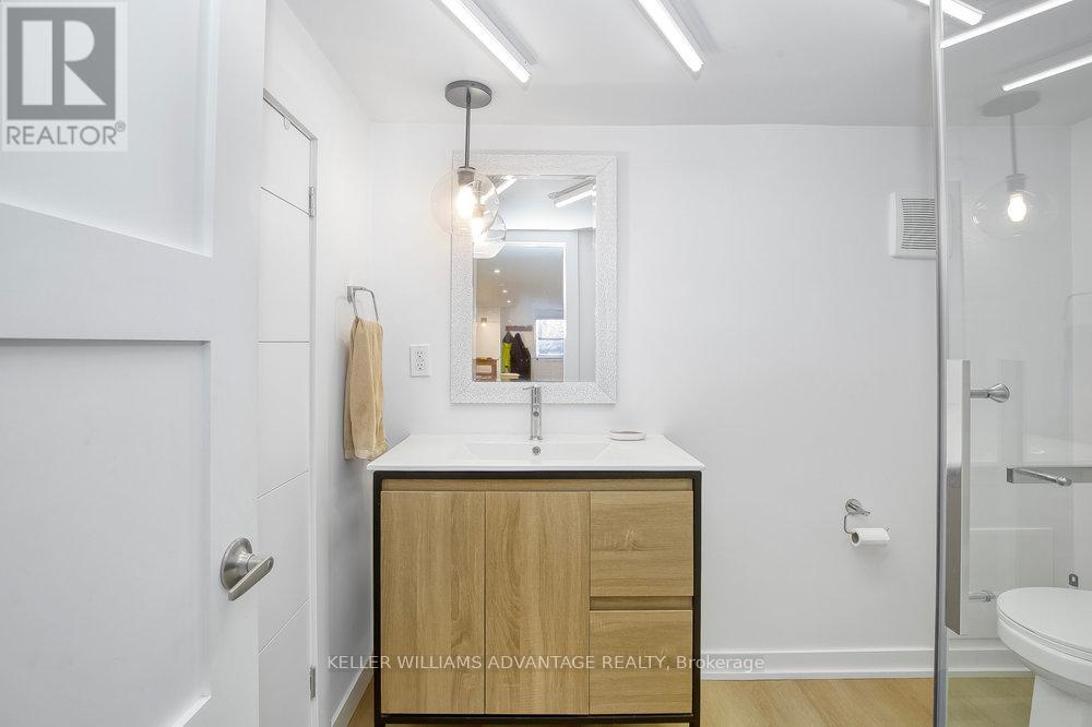 32 Bartlett Avenue, Toronto, Ontario  M6H 3E6 - Photo 42 - W12409446
