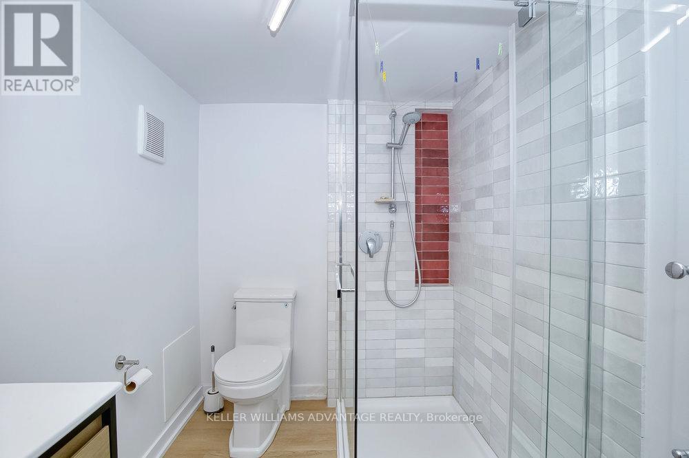 32 Bartlett Avenue, Toronto, Ontario  M6H 3E6 - Photo 43 - W12409446