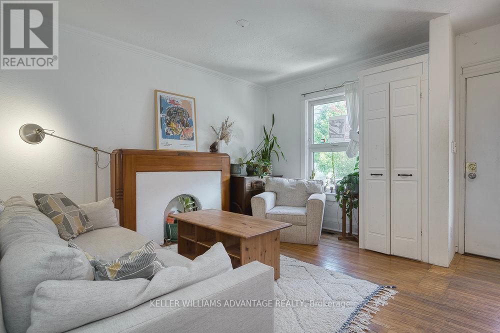 32 Bartlett Avenue, Toronto, Ontario  M6H 3E6 - Photo 9 - W12409446