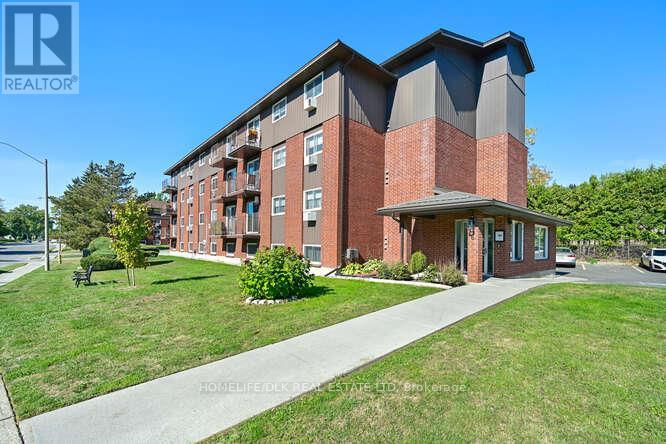 12 - 6 CHARLOTTE PLACE, Brockville, Ontario