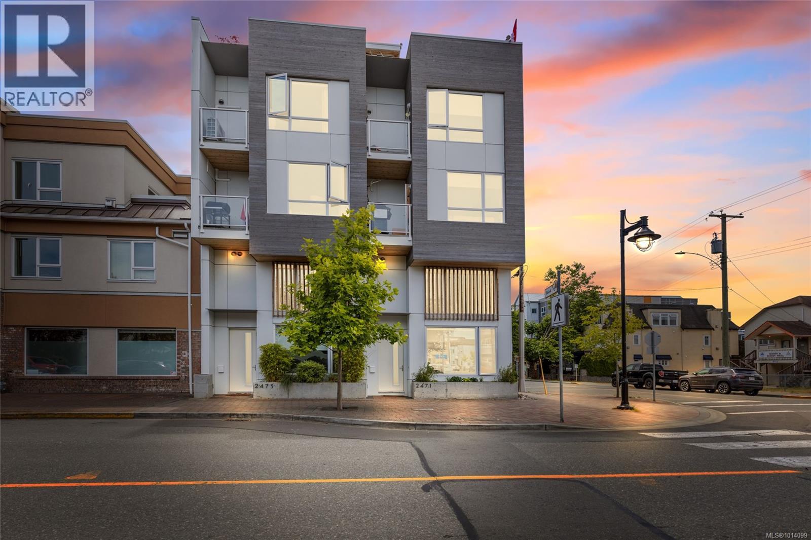 2471 Bevan Ave, Sidney, British Columbia