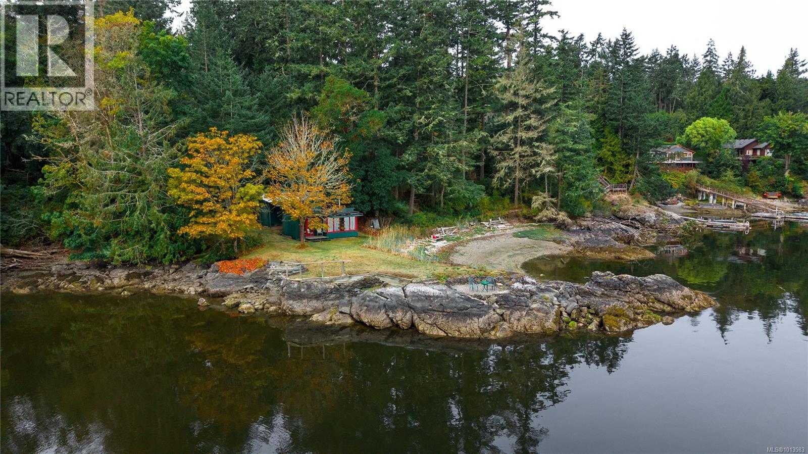 6320 East Sooke Rd, Sooke, British Columbia  V9Z 1A1 - Photo 3 - 1013583