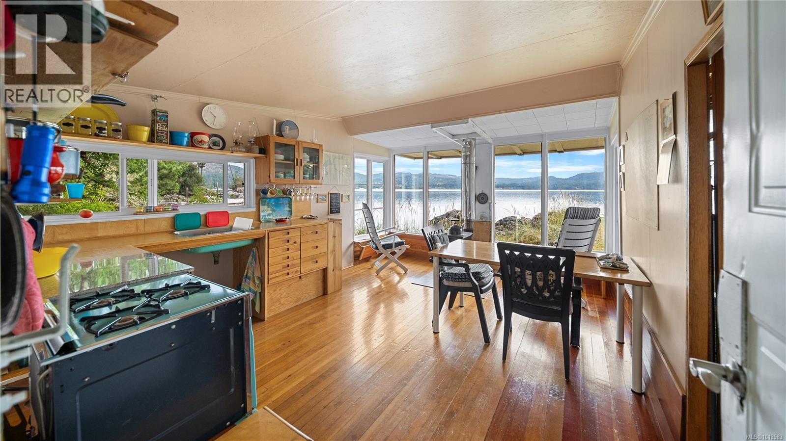 6320 East Sooke Rd, Sooke, British Columbia  V9Z 1A1 - Photo 40 - 1013583