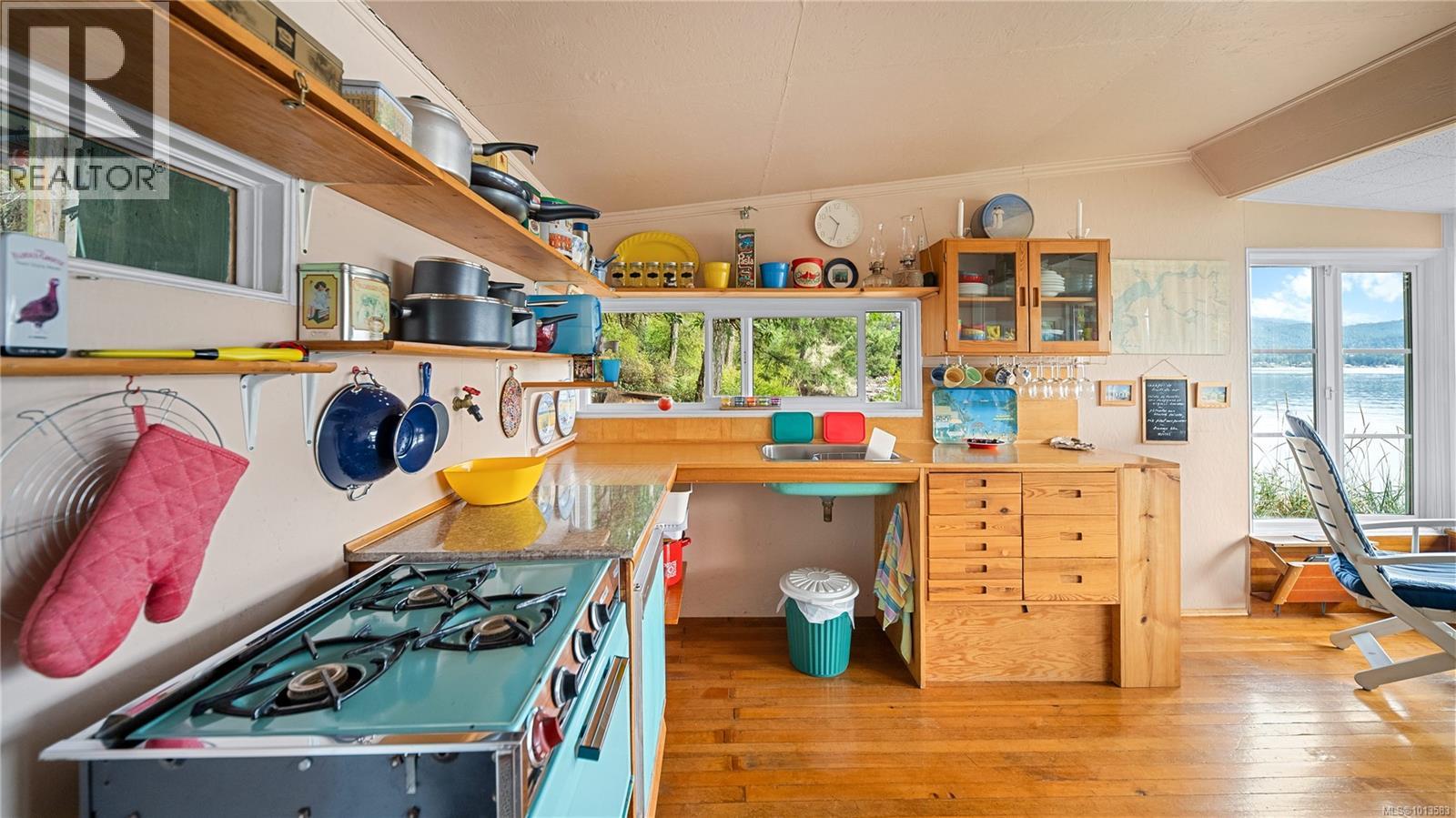 6320 East Sooke Rd, Sooke, British Columbia  V9Z 1A1 - Photo 46 - 1013583