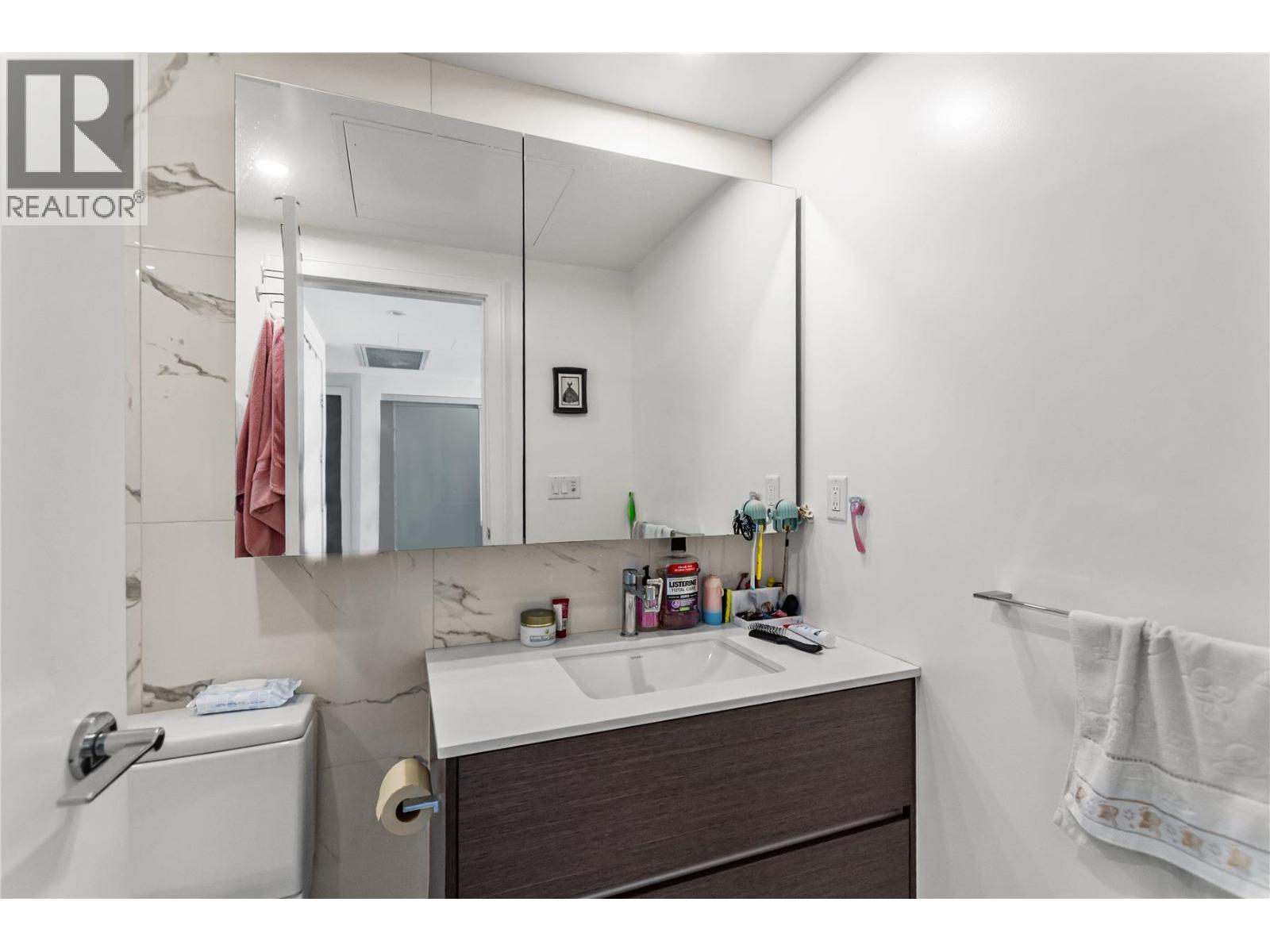 1405 200 Klahanie Court, West Vancouver, British Columbia  V7P 0E4 - Photo 14 - R3048184