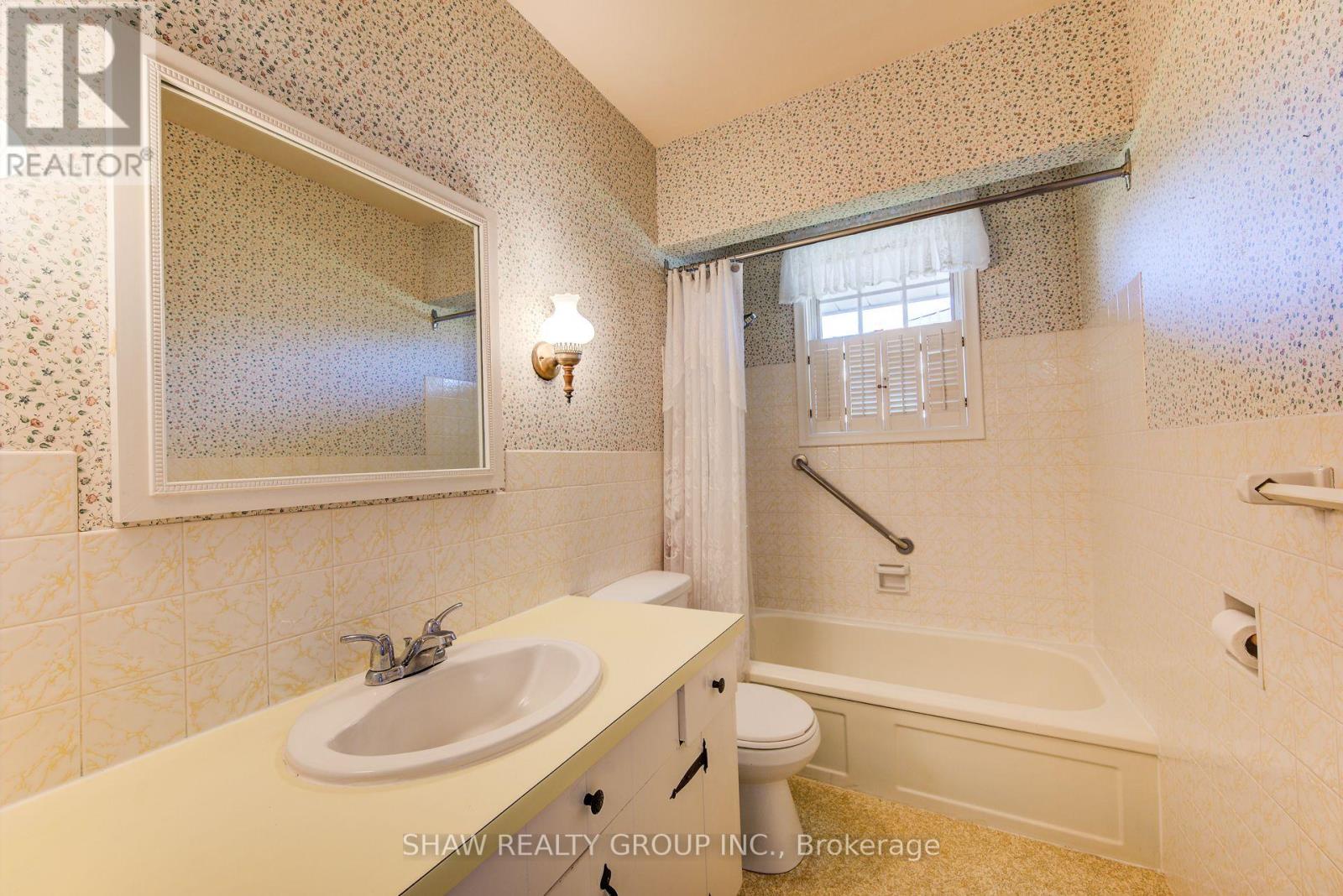 378 Stevenson Street, Guelph (General Hospital), Ontario  N1E 5C2 - Photo 22 - X12409287