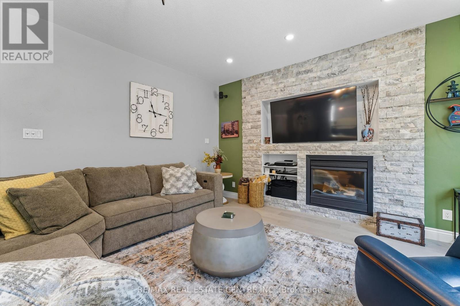 58 Winding Wood Crescent, Kitchener, Ontario  N2P 2L6 - Photo 14 - X12409335