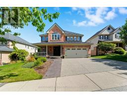 58 WINDING WOOD CRESCENT