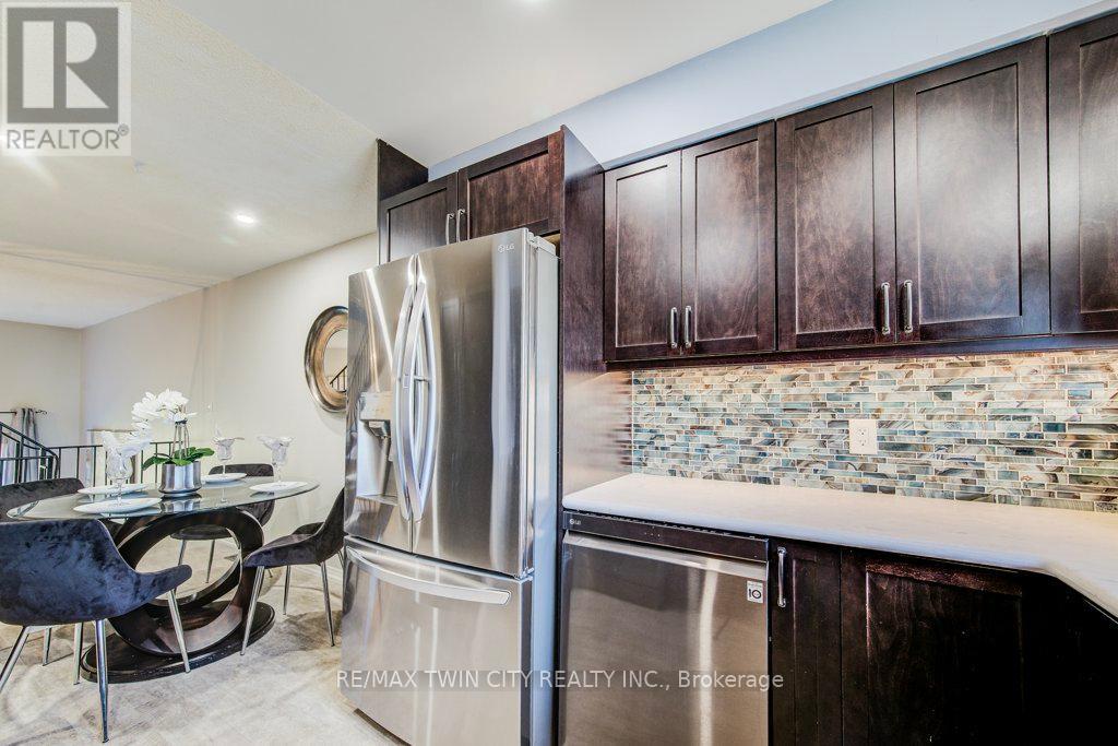 29 - 589 Beechwood Drive, Waterloo, Ontario  N2T 2K9 - Photo 20 - X12409410