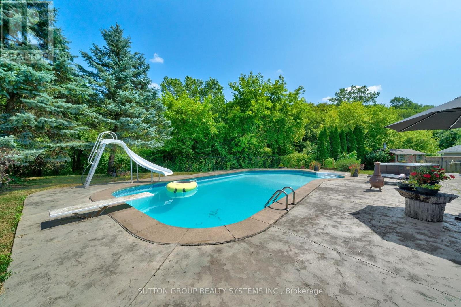 8017 Hampton Court, Niagara Falls, Ontario  L2H 2R4 - Photo 41 - X12409419