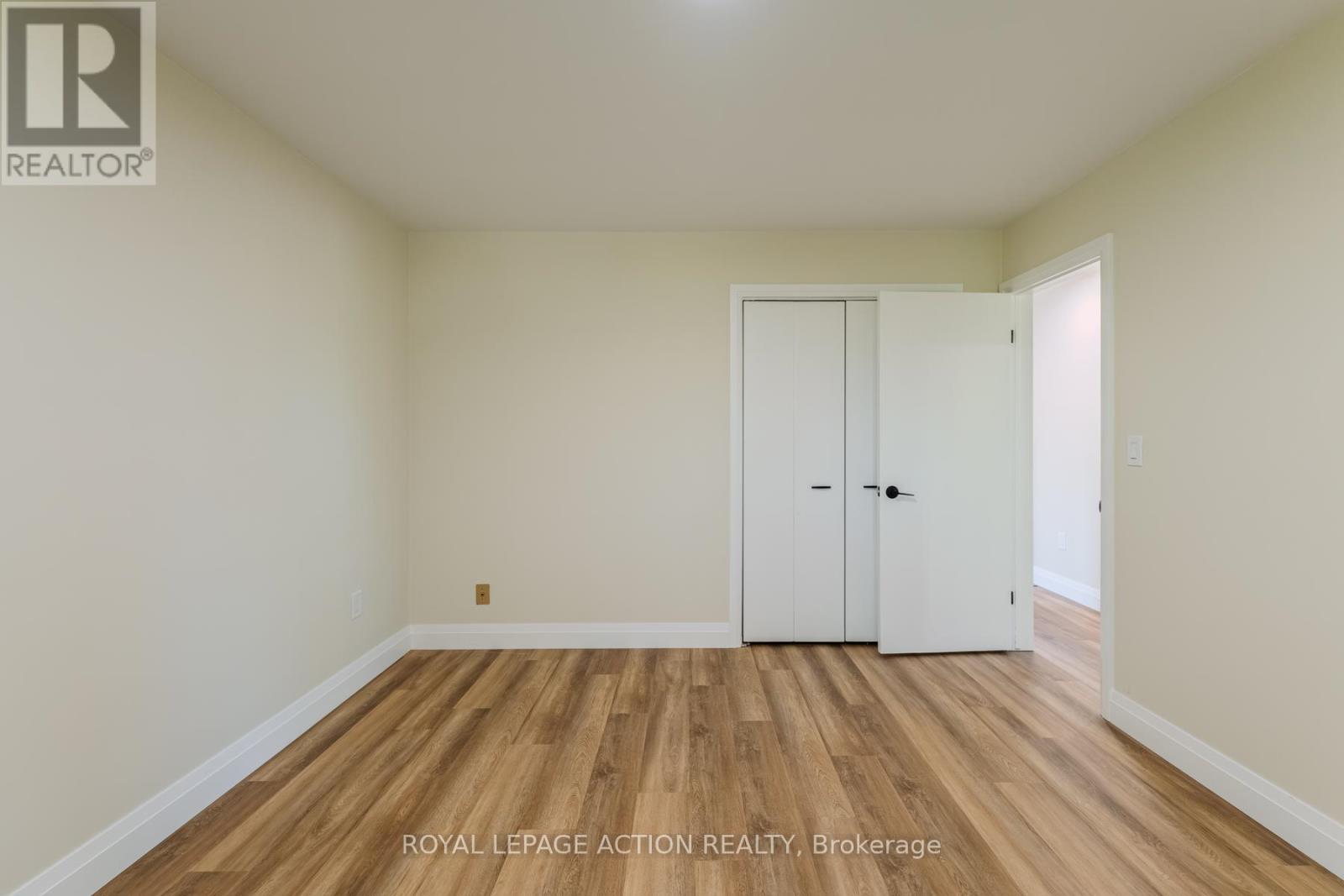 9 Bannister Street, Brant, Ontario N0E 1L0 - Photo 18 - X12409450