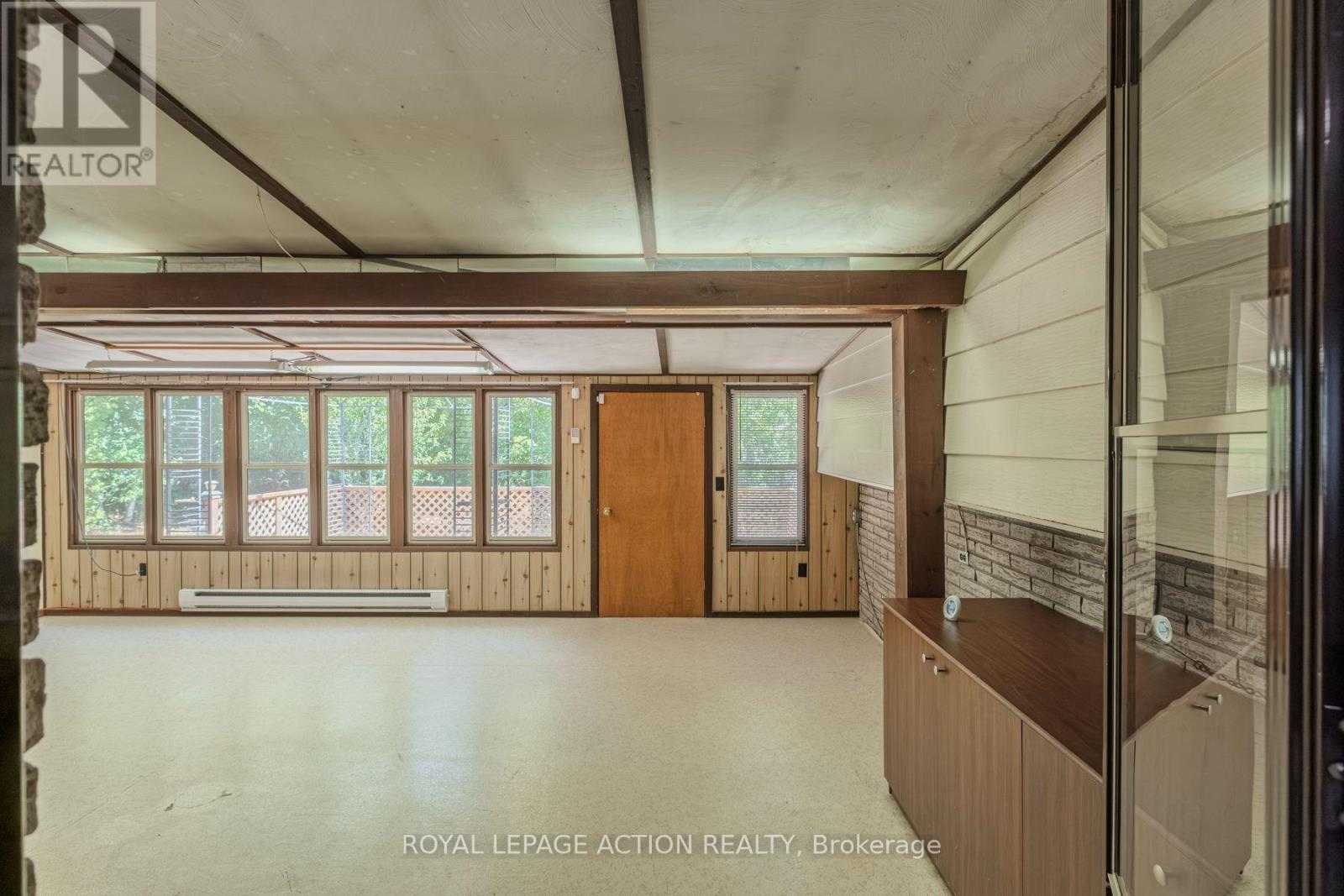 9 Bannister Street, Brant, Ontario N0E 1L0 - Photo 22 - X12409450