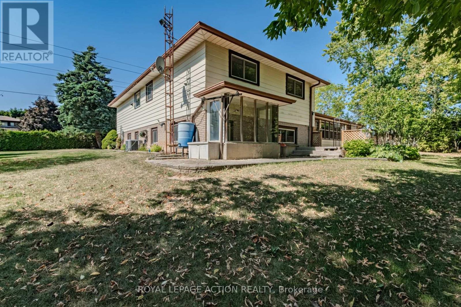 9 Bannister Street, Brant, Ontario N0E 1L0 - Photo 38 - X12409450