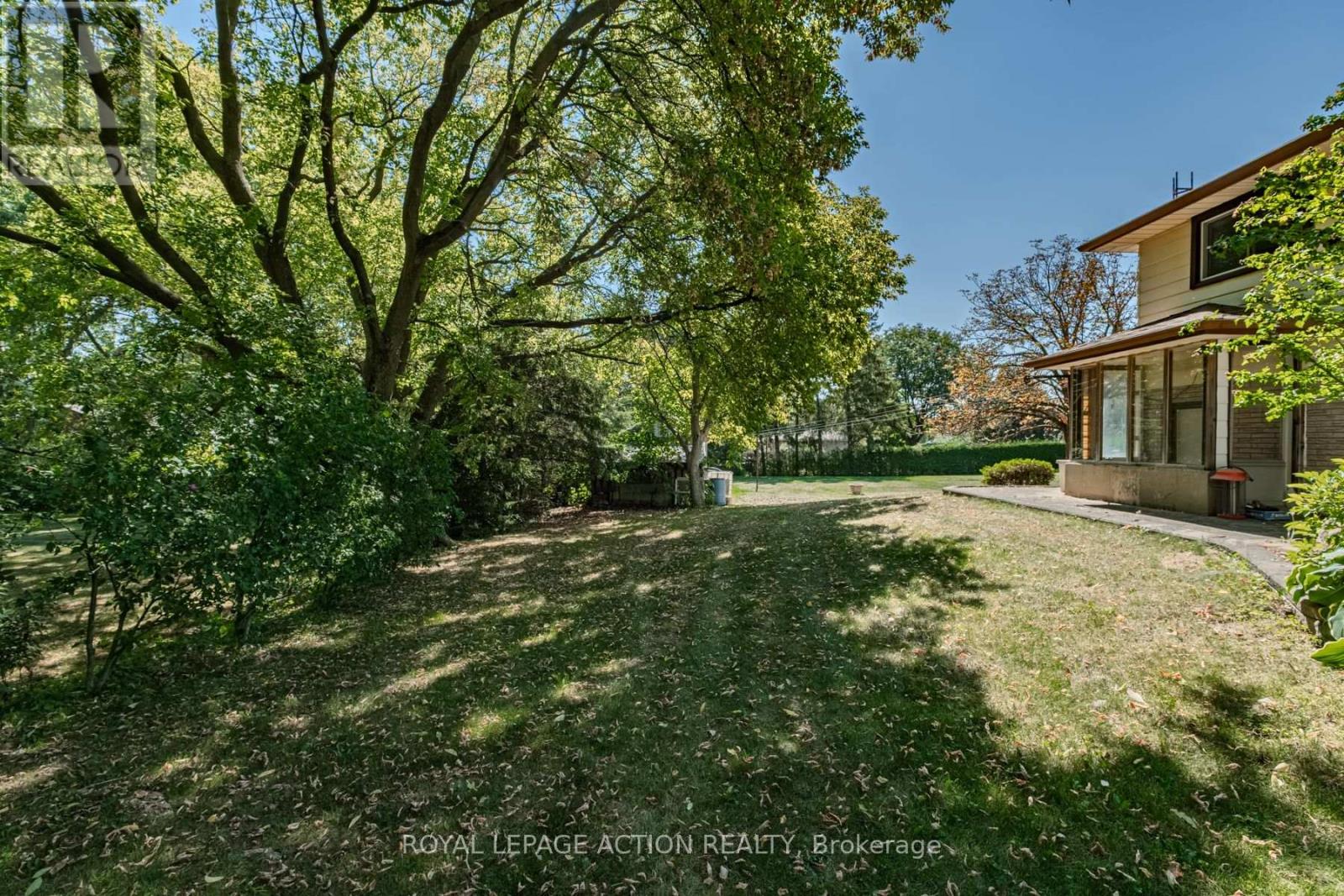 9 Bannister Street, Brant, Ontario N0E 1L0 - Photo 39 - X12409450