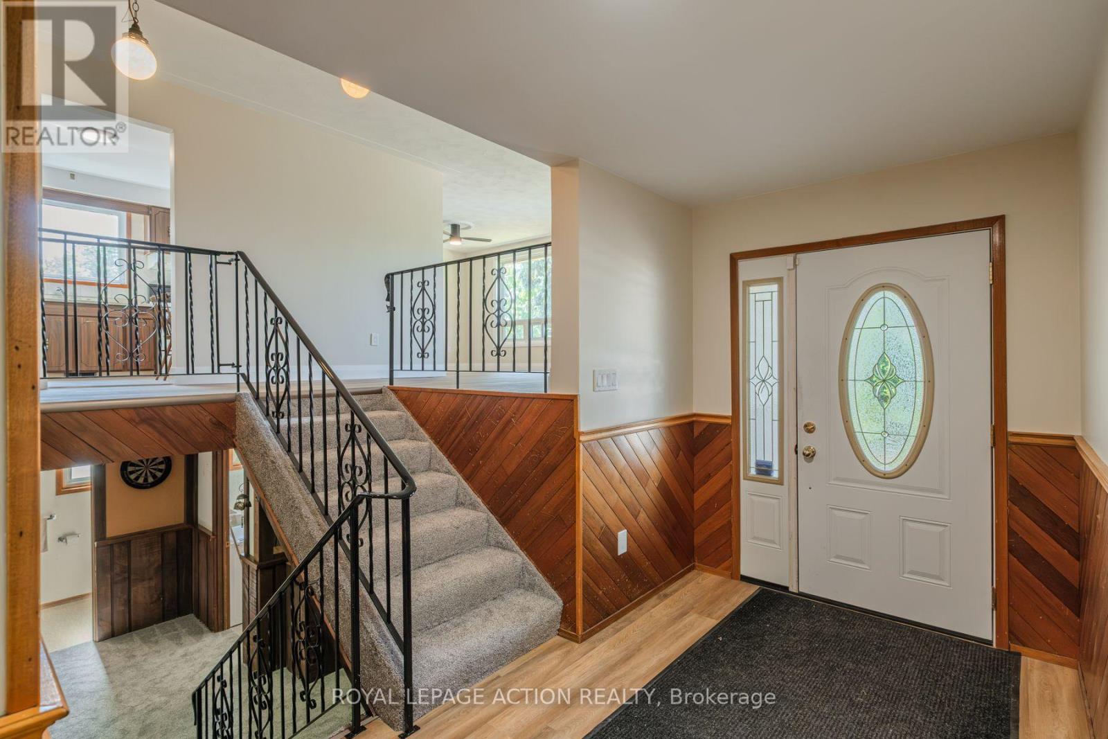 9 Bannister Street, Brant, Ontario N0E 1L0 - Photo 4 - X12409450