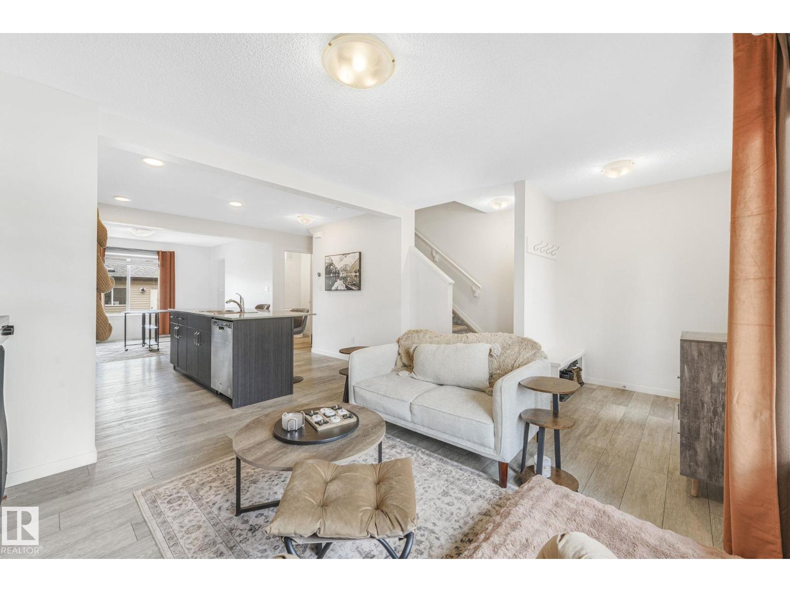 1094 Cy Becker Rd Nw, Edmonton, Alberta  T5Y 3Z9 - Photo 10 - E4458119