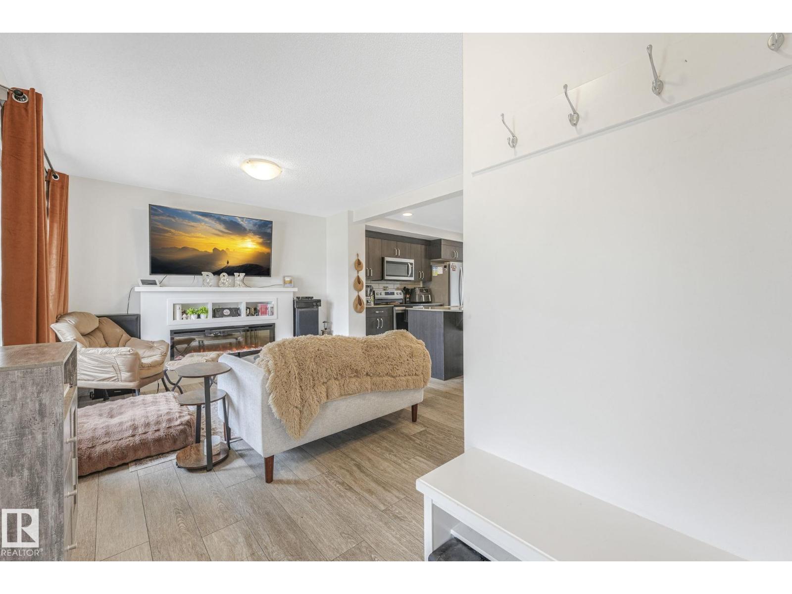 1094 Cy Becker Rd Nw, Edmonton, Alberta  T5Y 3Z9 - Photo 5 - E4458119