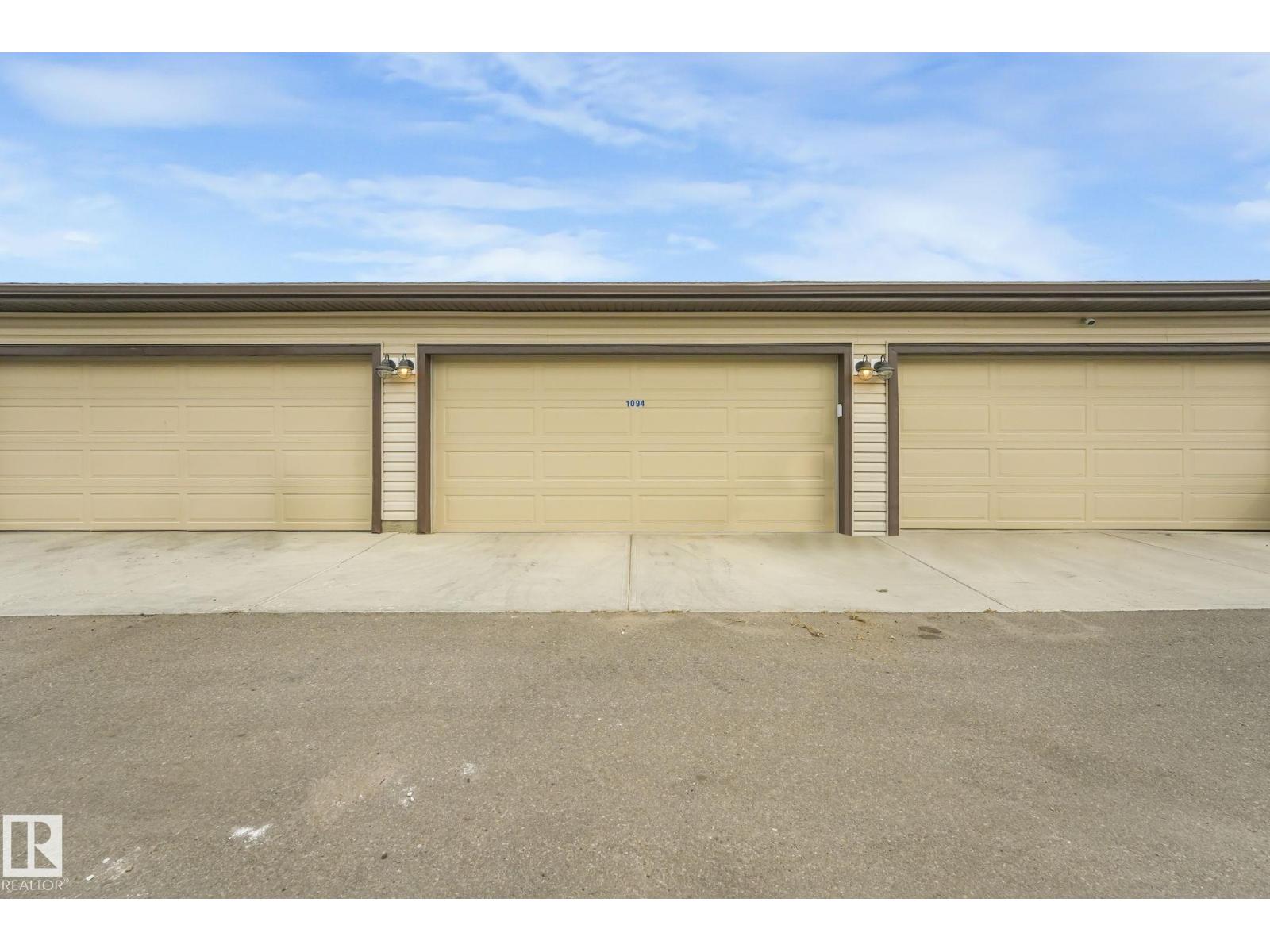 1094 Cy Becker Rd Nw, Edmonton, Alberta  T5Y 3Z9 - Photo 54 - E4458119