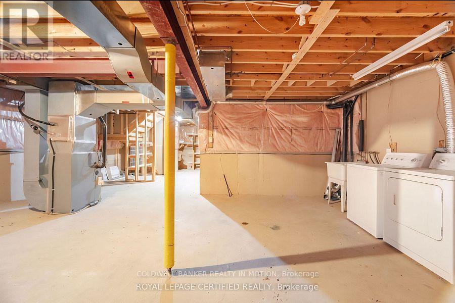 3173 Bentley Drive, Mississauga (Churchill Meadows), Ontario  L5M 6L3 - Photo 35 - W12387128