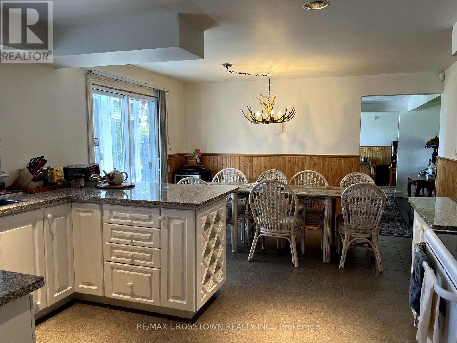 155 Parkside Drive, Oro-Medonte, Ontario  L3V 0K2 - Photo 24 - S12380334
