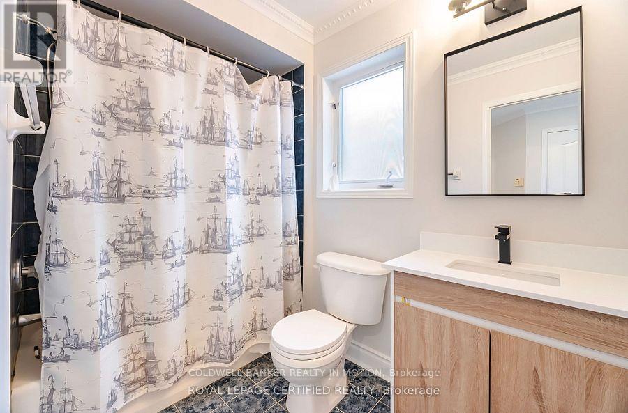 3173 Bentley Drive, Mississauga (Churchill Meadows), Ontario  L5M 6L3 - Photo 34 - W12387128