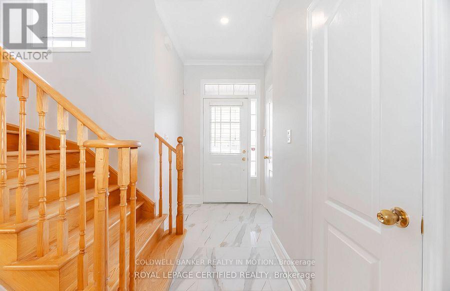 3173 Bentley Drive, Mississauga (Churchill Meadows), Ontario  L5M 6L3 - Photo 5 - W12387128