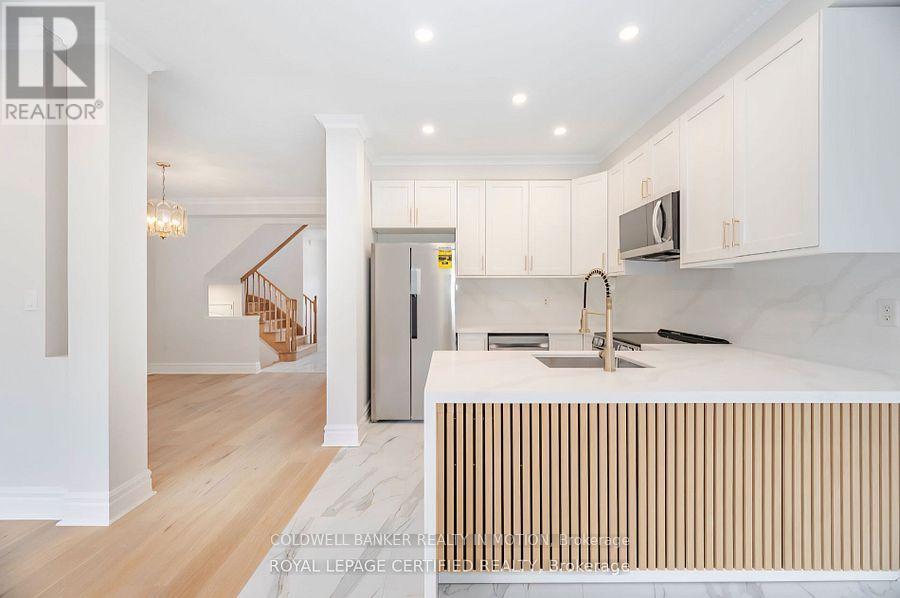 3173 Bentley Drive, Mississauga (Churchill Meadows), Ontario  L5M 6L3 - Photo 12 - W12387128
