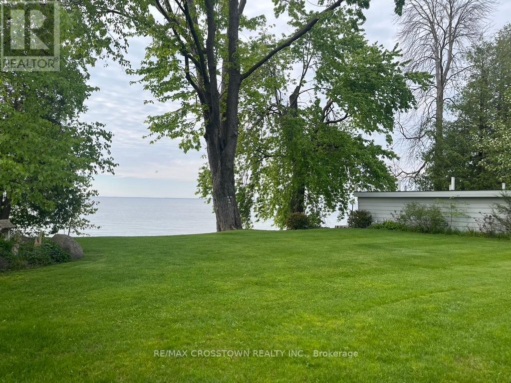 155 Parkside Drive, Oro-Medonte, Ontario  L3V 0K2 - Photo 4 - S12380334